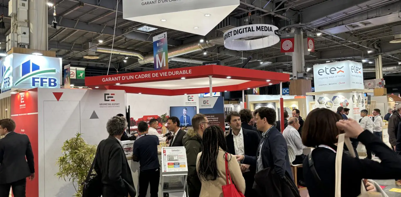 Les géomètres-experts rencontrent les élus au Salon des Maires